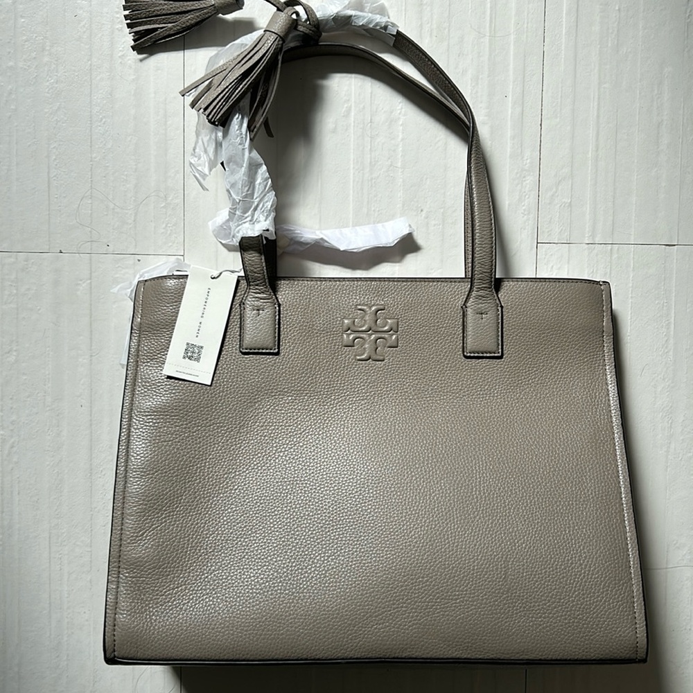 NWT Tory Burch Thea Leather tote / Shoulder Bag